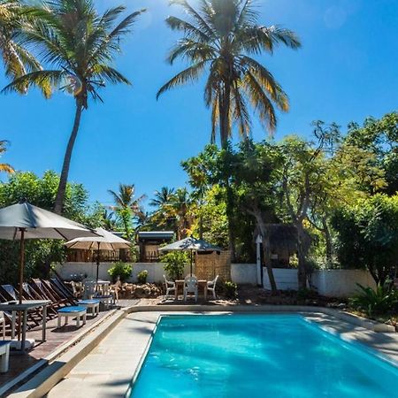 Chez Maggie Hotel & Restaurant Morondava Εξωτερικό φωτογραφία