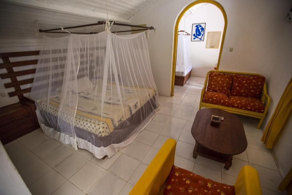 Chez Maggie Hotel & Restaurant Morondava Εξωτερικό φωτογραφία