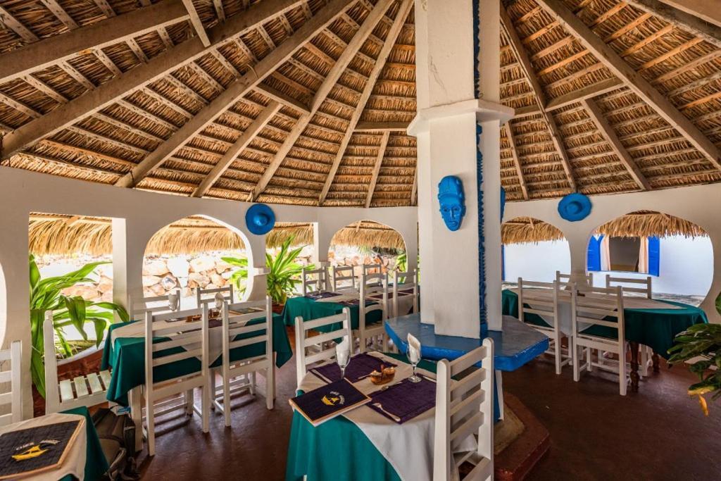 Chez Maggie Hotel & Restaurant Morondava Εξωτερικό φωτογραφία